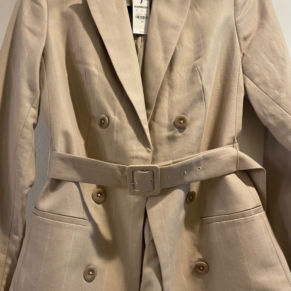 Express Woman’s Blazer - Picture 2 of 10